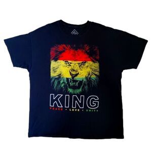 Well Worn Lion Men's 2XL T-shirt Black Graphic Design GUC 0725